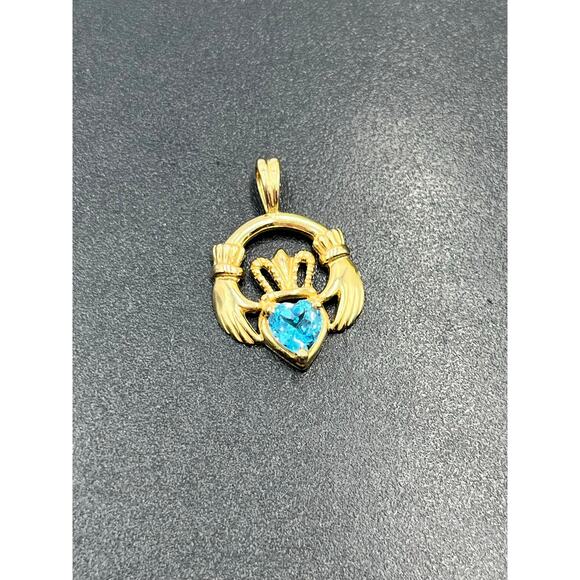 P Signed 10K Yellow Gold Faceted Blue Topaz Heart Irish Claddagh March Pendant - Picture 8 of 8